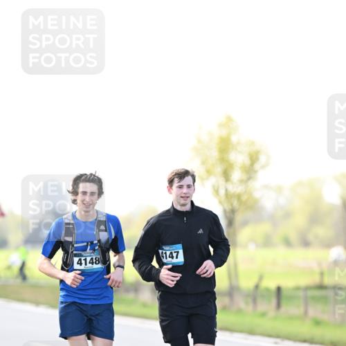 12.04.2026 - 45. Internationalen Wilhelmsburger Insellauf Dr. Thomas Lammeyer http://msf.ph/oto/9450758 12.04.2026 10:45:42 Laufen 4148, 4147 meine-sportfotos.de