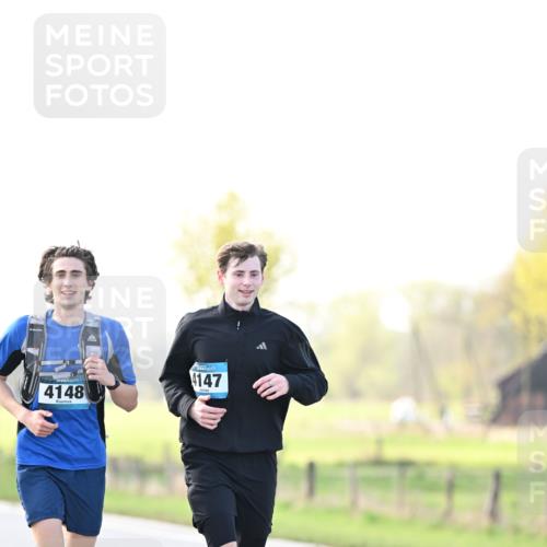 12.04.2026 - 45. Internationalen Wilhelmsburger Insellauf Dr. Thomas Lammeyer http://msf.ph/oto/9450763 12.04.2026 10:45:42 Laufen 4148, 4147 meine-sportfotos.de