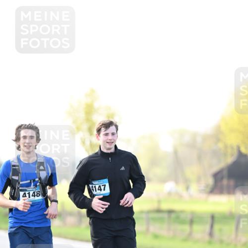 12.04.2026 - 45. Internationalen Wilhelmsburger Insellauf Dr. Thomas Lammeyer http://msf.ph/oto/9450765 12.04.2026 10:45:43 Laufen 4148, 4147 meine-sportfotos.de