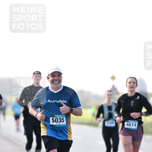 12.04.2026 - 45. Internationalen Wilhelmsburger Insellauf Dr. Thomas Lammeyer http://msf.ph/oto/9450776 12.04.2026 10:45:45 Laufen 5035, 4614 meine-sportfotos.de