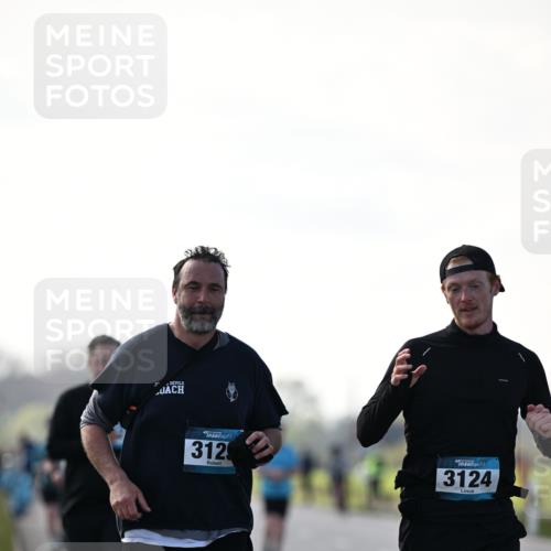 12.04.2026 - 45. Internationalen Wilhelmsburger Insellauf Dr. Thomas Lammeyer http://msf.ph/oto/9450797 12.04.2026 10:45:49 Laufen 312, 3124 meine-sportfotos.de