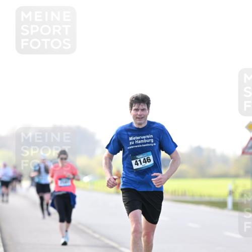 12.04.2026 - 45. Internationalen Wilhelmsburger Insellauf Dr. Thomas Lammeyer http://msf.ph/oto/9450818 12.04.2026 10:46:31 Laufen 4146 meine-sportfotos.de