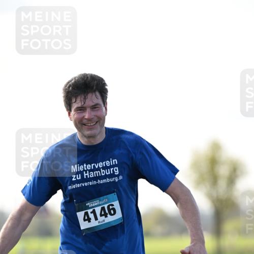 12.04.2026 - 45. Internationalen Wilhelmsburger Insellauf Dr. Thomas Lammeyer http://msf.ph/oto/9450823 12.04.2026 10:46:35 Laufen 45, 4146 meine-sportfotos.de