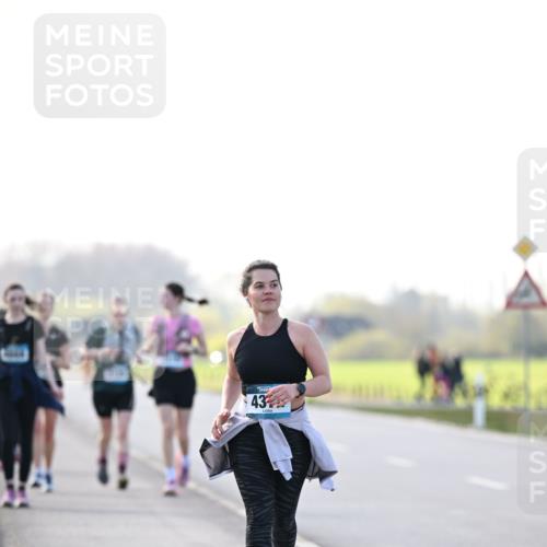 12.04.2026 - 45. Internationalen Wilhelmsburger Insellauf Dr. Thomas Lammeyer http://msf.ph/oto/9450939 12.04.2026 10:47:15 Laufen 43 meine-sportfotos.de