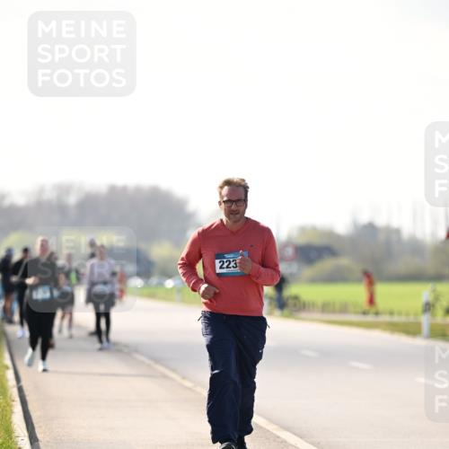 12.04.2026 - 45. Internationalen Wilhelmsburger Insellauf Dr. Thomas Lammeyer http://msf.ph/oto/9451060 12.04.2026 10:47:45 Laufen 223 meine-sportfotos.de