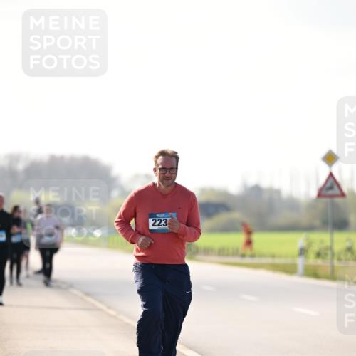 12.04.2026 - 45. Internationalen Wilhelmsburger Insellauf Dr. Thomas Lammeyer http://msf.ph/oto/9451066 12.04.2026 10:47:46 Laufen 223 meine-sportfotos.de