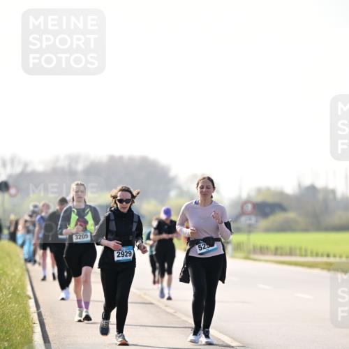 12.04.2026 - 45. Internationalen Wilhelmsburger Insellauf Dr. Thomas Lammeyer http://msf.ph/oto/9451137 12.04.2026 10:48:01 Laufen 3205, 2929, 525 meine-sportfotos.de