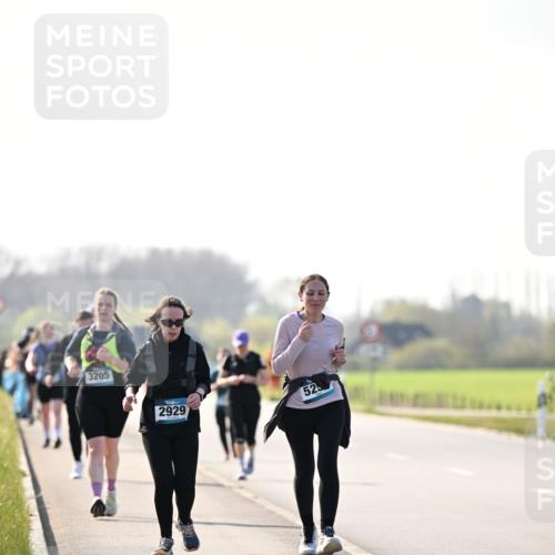 12.04.2026 - 45. Internationalen Wilhelmsburger Insellauf Dr. Thomas Lammeyer http://msf.ph/oto/9451141 12.04.2026 10:48:01 Laufen 3205, 2929, 52 meine-sportfotos.de