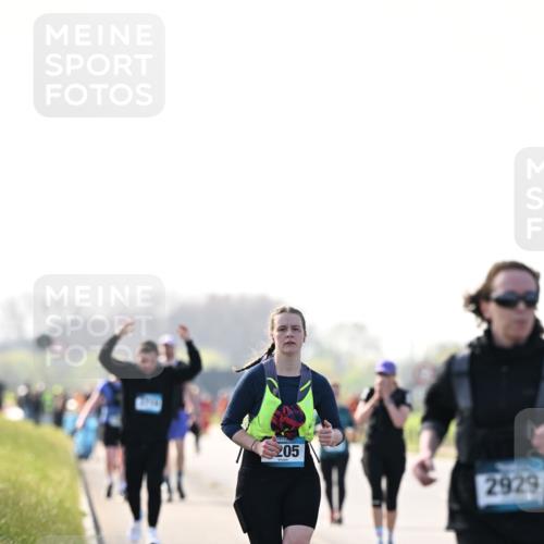 12.04.2026 - 45. Internationalen Wilhelmsburger Insellauf Dr. Thomas Lammeyer http://msf.ph/oto/9451162 12.04.2026 10:48:06 Laufen 205, 2929 meine-sportfotos.de