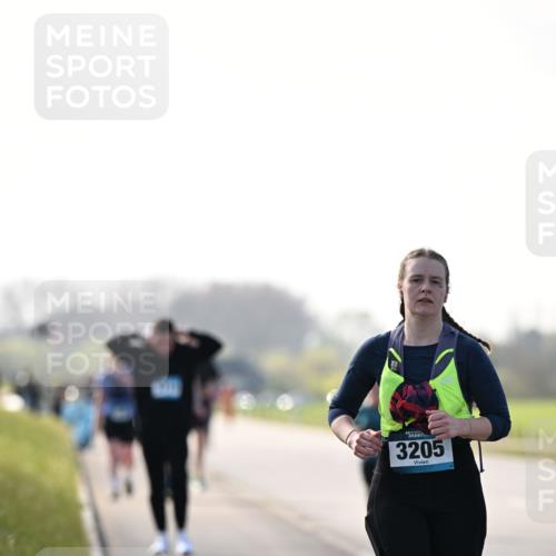 12.04.2026 - 45. Internationalen Wilhelmsburger Insellauf Dr. Thomas Lammeyer http://msf.ph/oto/9451184 12.04.2026 10:48:09 Laufen 4, 3205 meine-sportfotos.de