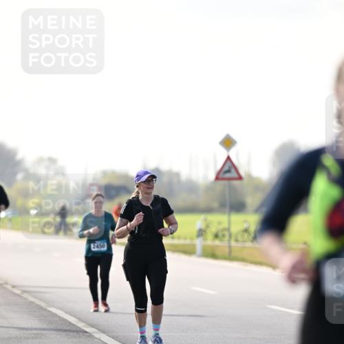 12.04.2026 - 45. Internationalen Wilhelmsburger Insellauf Dr. Thomas Lammeyer http://msf.ph/oto/9451197 12.04.2026 10:48:11 Laufen 2450 meine-sportfotos.de