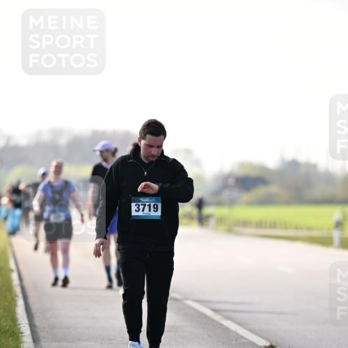12.04.2026 - 45. Internationalen Wilhelmsburger Insellauf Dr. Thomas Lammeyer http://msf.ph/oto/9451202 12.04.2026 10:48:17 Laufen 3719 meine-sportfotos.de