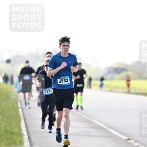 12.04.2026 - 45. Internationalen Wilhelmsburger Insellauf Dr. Thomas Lammeyer http://msf.ph/oto/9451298 12.04.2026 10:49:02 Laufen 2234, 5583 meine-sportfotos.de