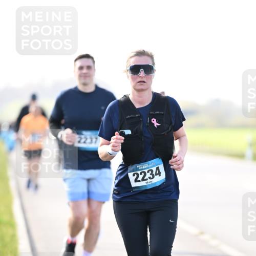 12.04.2026 - 45. Internationalen Wilhelmsburger Insellauf Dr. Thomas Lammeyer http://msf.ph/oto/9451323 12.04.2026 10:49:07 Laufen 2237, 2234 meine-sportfotos.de