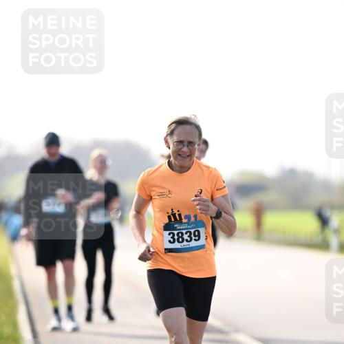 12.04.2026 - 45. Internationalen Wilhelmsburger Insellauf Dr. Thomas Lammeyer http://msf.ph/oto/9451364 12.04.2026 10:49:18 Laufen 3839 meine-sportfotos.de