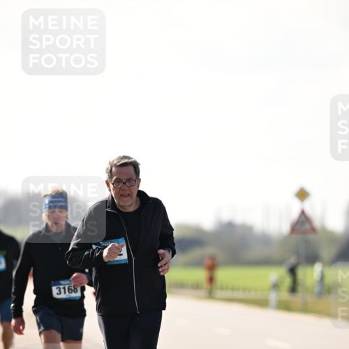 12.04.2026 - 45. Internationalen Wilhelmsburger Insellauf Dr. Thomas Lammeyer http://msf.ph/oto/9451419 12.04.2026 10:49:45 Laufen 3168 meine-sportfotos.de