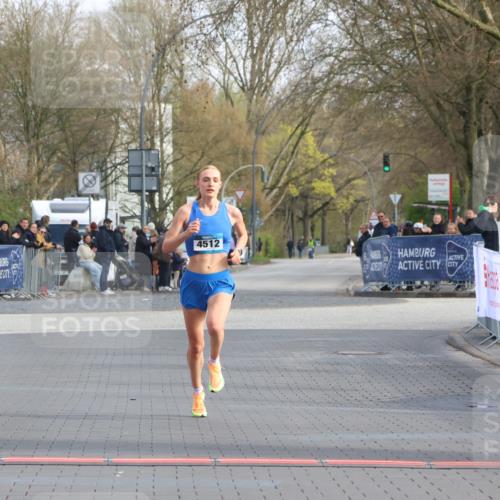 12.04.2026 - 45. Internationalen Wilhelmsburger Insellauf Strokosch-Dieckow http://msf.ph/oto/9451491 12.04.2026 10:12:28 Ziel 4512 meine-sportfotos.de