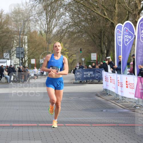 12.04.2026 - 45. Internationalen Wilhelmsburger Insellauf Strokosch-Dieckow http://msf.ph/oto/9451499 12.04.2026 10:12:29 Ziel 4512 meine-sportfotos.de