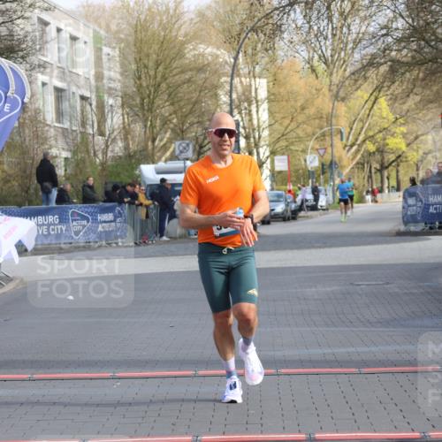 12.04.2026 - 45. Internationalen Wilhelmsburger Insellauf Strokosch-Dieckow http://msf.ph/oto/9451531 12.04.2026 10:13:54 Ziel 5514 meine-sportfotos.de