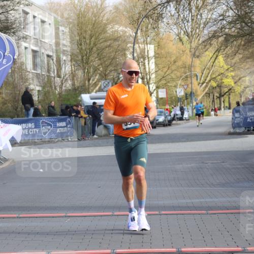 12.04.2026 - 45. Internationalen Wilhelmsburger Insellauf Strokosch-Dieckow http://msf.ph/oto/9451532 12.04.2026 10:13:54 Ziel 5514 meine-sportfotos.de