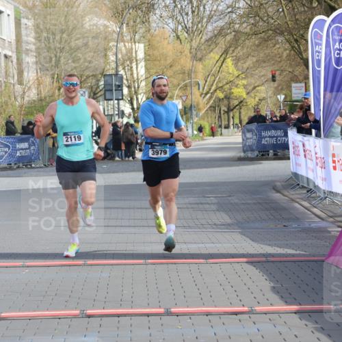 12.04.2026 - 45. Internationalen Wilhelmsburger Insellauf Strokosch-Dieckow http://msf.ph/oto/9451536 12.04.2026 10:14:11 Ziel 2119, 3979 meine-sportfotos.de