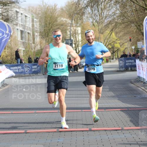 12.04.2026 - 45. Internationalen Wilhelmsburger Insellauf Strokosch-Dieckow http://msf.ph/oto/9451539 12.04.2026 10:14:12 Ziel 2119, 3979 meine-sportfotos.de
