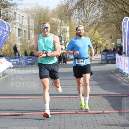 12.04.2026 - 45. Internationalen Wilhelmsburger Insellauf Strokosch-Dieckow http://msf.ph/oto/9451543 12.04.2026 10:14:13 Ziel 2119, 3979 meine-sportfotos.de