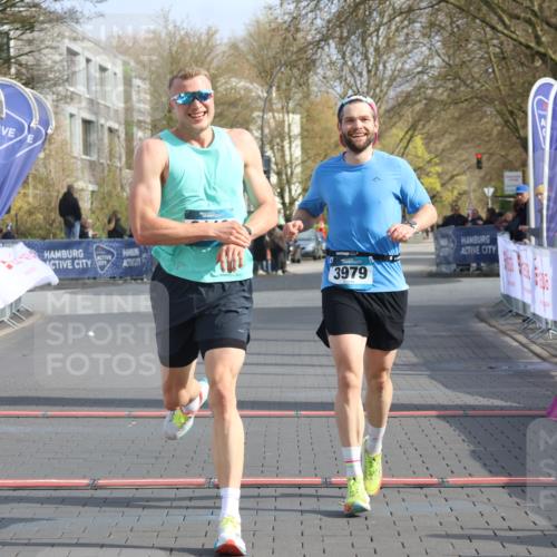 12.04.2026 - 45. Internationalen Wilhelmsburger Insellauf Strokosch-Dieckow http://msf.ph/oto/9451549 12.04.2026 10:14:13 Ziel 2119, 3979 meine-sportfotos.de