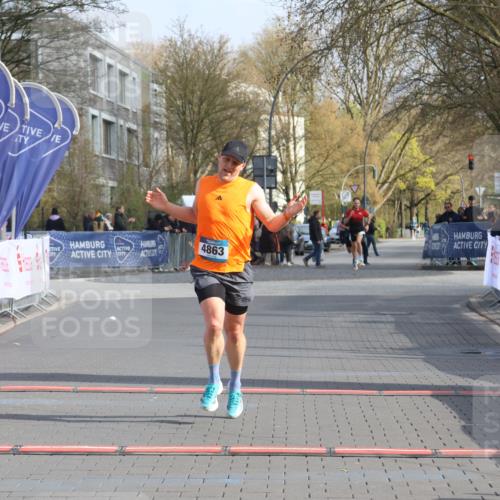 12.04.2026 - 45. Internationalen Wilhelmsburger Insellauf Strokosch-Dieckow http://msf.ph/oto/9451557 12.04.2026 10:15:03 Ziel 4863 meine-sportfotos.de