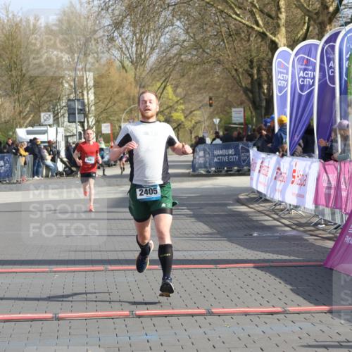 12.04.2026 - 45. Internationalen Wilhelmsburger Insellauf Strokosch-Dieckow http://msf.ph/oto/9451628 12.04.2026 10:16:22 Ziel 2405 meine-sportfotos.de