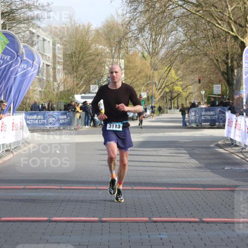 12.04.2026 - 45. Internationalen Wilhelmsburger Insellauf Strokosch-Dieckow http://msf.ph/oto/9451651 12.04.2026 10:16:38 Ziel 3113 meine-sportfotos.de