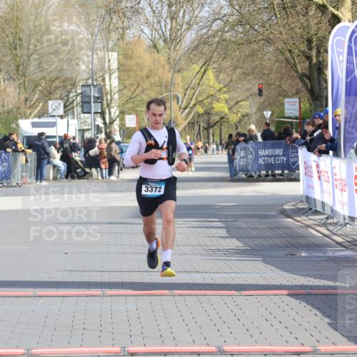 12.04.2026 - 45. Internationalen Wilhelmsburger Insellauf Strokosch-Dieckow http://msf.ph/oto/9451683 12.04.2026 10:17:22 Ziel 3372 meine-sportfotos.de