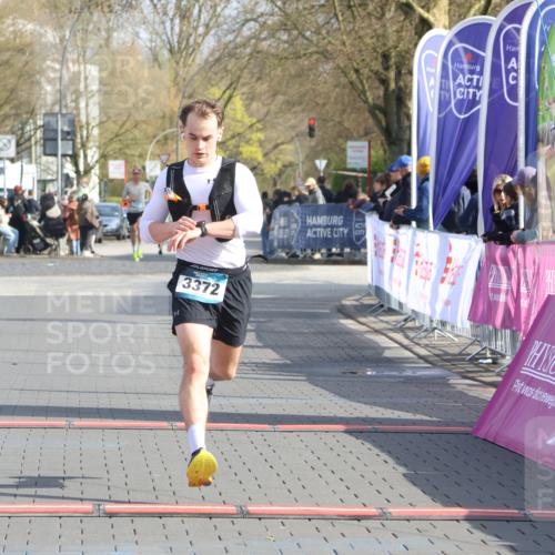 12.04.2026 - 45. Internationalen Wilhelmsburger Insellauf Strokosch-Dieckow http://msf.ph/oto/9451688 12.04.2026 10:17:23 Ziel 3372 meine-sportfotos.de