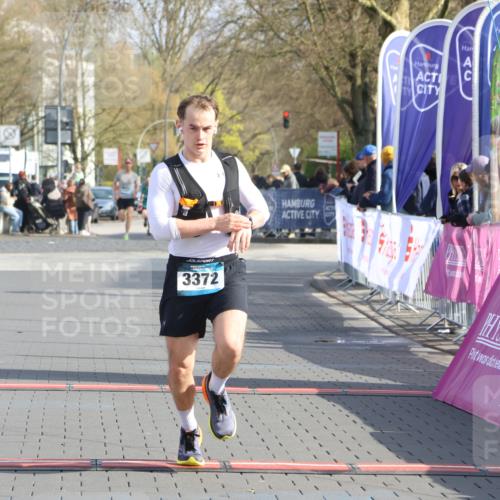 12.04.2026 - 45. Internationalen Wilhelmsburger Insellauf Strokosch-Dieckow http://msf.ph/oto/9451691 12.04.2026 10:17:24 Ziel 3372 meine-sportfotos.de