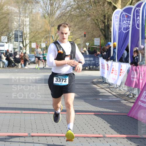 12.04.2026 - 45. Internationalen Wilhelmsburger Insellauf Strokosch-Dieckow http://msf.ph/oto/9451693 12.04.2026 10:17:24 Ziel 3372 meine-sportfotos.de