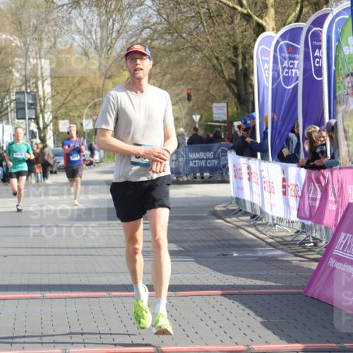 12.04.2026 - 45. Internationalen Wilhelmsburger Insellauf Strokosch-Dieckow http://msf.ph/oto/9451699 12.04.2026 10:17:34 Ziel 3401 meine-sportfotos.de