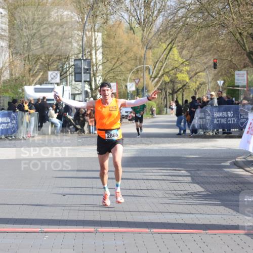 12.04.2026 - 45. Internationalen Wilhelmsburger Insellauf Strokosch-Dieckow http://msf.ph/oto/9451722 12.04.2026 10:18:02 Ziel 2866 meine-sportfotos.de