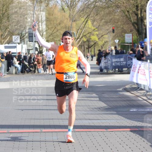12.04.2026 - 45. Internationalen Wilhelmsburger Insellauf Strokosch-Dieckow http://msf.ph/oto/9451739 12.04.2026 10:18:04 Ziel 2866 meine-sportfotos.de