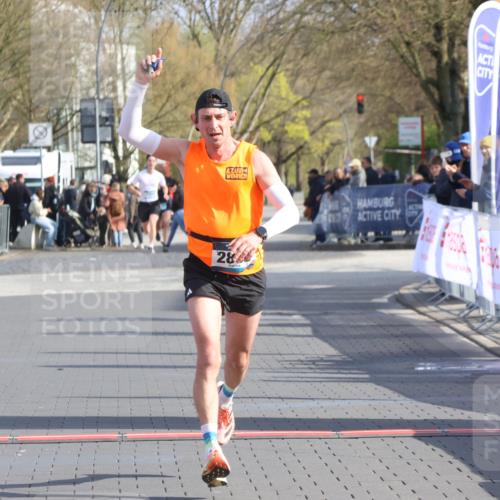 12.04.2026 - 45. Internationalen Wilhelmsburger Insellauf Strokosch-Dieckow http://msf.ph/oto/9451743 12.04.2026 10:18:04 Ziel 2866 meine-sportfotos.de