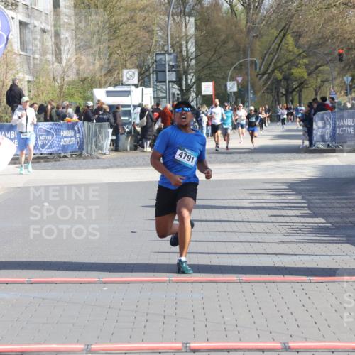 12.04.2026 - 45. Internationalen Wilhelmsburger Insellauf Strokosch-Dieckow http://msf.ph/oto/9451848 12.04.2026 10:32:16 Ziel 4791 meine-sportfotos.de
