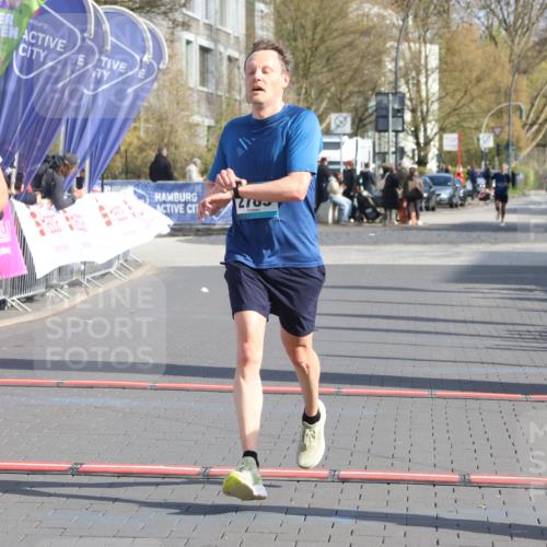 12.04.2026 - 45. Internationalen Wilhelmsburger Insellauf Strokosch-Dieckow http://msf.ph/oto/9451898 12.04.2026 10:19:50 Ziel 3289, 5456, 2789 meine-sportfotos.de