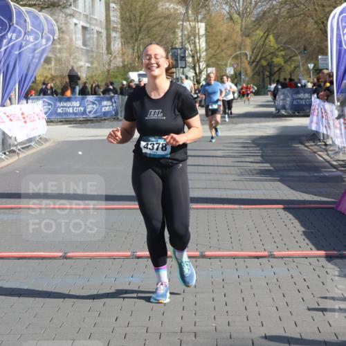 12.04.2026 - 45. Internationalen Wilhelmsburger Insellauf Strokosch-Dieckow http://msf.ph/oto/9451943 12.04.2026 10:32:46 Ziel 4378 meine-sportfotos.de