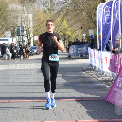 12.04.2026 - 45. Internationalen Wilhelmsburger Insellauf Strokosch-Dieckow http://msf.ph/oto/9451969 12.04.2026 10:20:33 Ziel 4605 meine-sportfotos.de