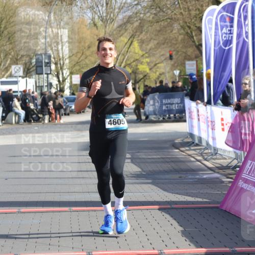 12.04.2026 - 45. Internationalen Wilhelmsburger Insellauf Strokosch-Dieckow http://msf.ph/oto/9451979 12.04.2026 10:20:33 Ziel 4605 meine-sportfotos.de