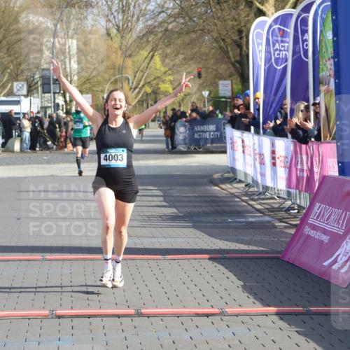 12.04.2026 - 45. Internationalen Wilhelmsburger Insellauf Strokosch-Dieckow http://msf.ph/oto/9452035 12.04.2026 10:21:19 Ziel 2212, 4003 meine-sportfotos.de