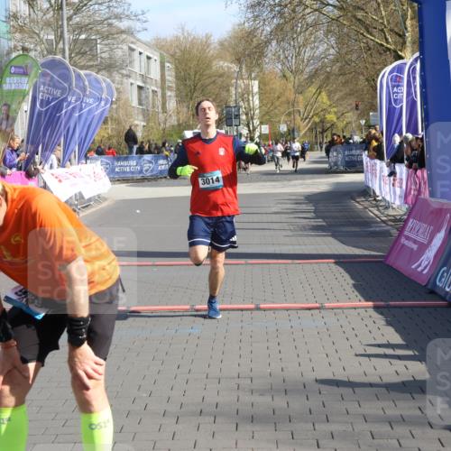 12.04.2026 - 45. Internationalen Wilhelmsburger Insellauf Strokosch-Dieckow http://msf.ph/oto/9452046 12.04.2026 10:33:11 Ziel 2071, 3014 meine-sportfotos.de