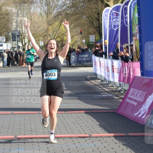 12.04.2026 - 45. Internationalen Wilhelmsburger Insellauf Strokosch-Dieckow http://msf.ph/oto/9452054 12.04.2026 10:21:20 Ziel 2212, 4003 meine-sportfotos.de