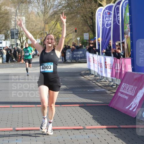 12.04.2026 - 45. Internationalen Wilhelmsburger Insellauf Strokosch-Dieckow http://msf.ph/oto/9452057 12.04.2026 10:21:20 Ziel 2212, 4003 meine-sportfotos.de