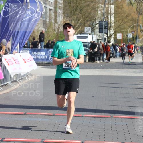 12.04.2026 - 45. Internationalen Wilhelmsburger Insellauf Strokosch-Dieckow http://msf.ph/oto/9452125 12.04.2026 10:33:37 Ziel 2892 meine-sportfotos.de