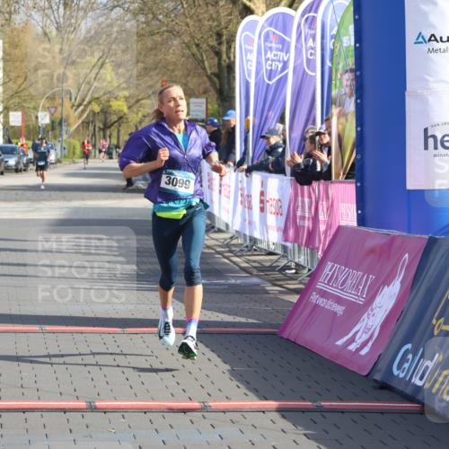 12.04.2026 - 45. Internationalen Wilhelmsburger Insellauf Strokosch-Dieckow http://msf.ph/oto/9452138 12.04.2026 10:21:43 Ziel 2127, 3099 meine-sportfotos.de